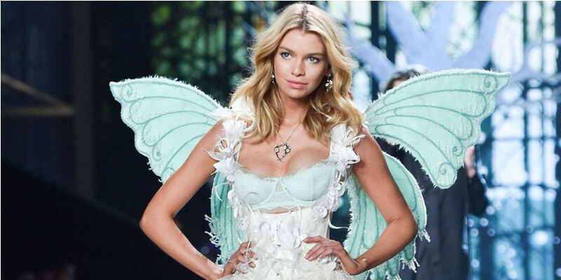 una modella dello show victoria's secret