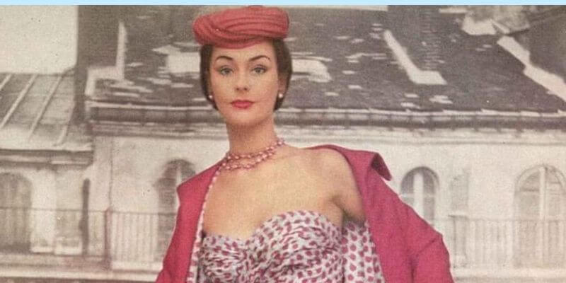 la modella anne gunning con un abito da cocktail sul numero di aprile 1953 di vogue